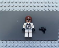 lego Star Wars sw0153 Ten Numb minifigure- White Pilot Suit, Light Nougat Head, Aviator Helmet