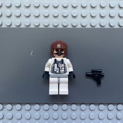 lego Star Wars sw0153 Ten Numb minifigure- White Pilot Suit, Light Nougat Head, Aviator Helmet