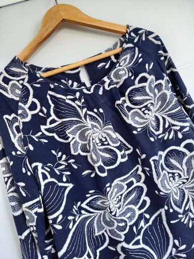 women shirt.size12/14