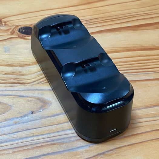 ps4 controllers dock charger
