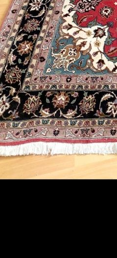 Fine Persian Tabriz Wool and Silk Hand Knotted Rug Carpet