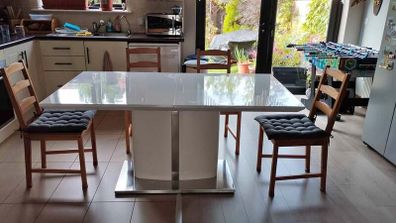 Extending dinning table 160cm-200cm /90cm