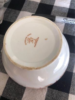 Sunflower Sutherland china bowl