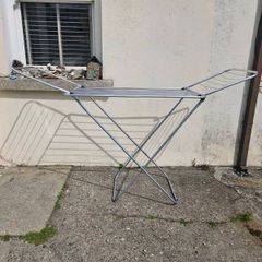 clothes horse