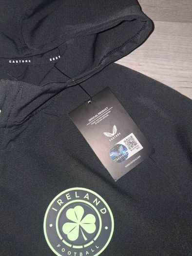 Brand New Castore Womens Ireland Presentation Jacket - Size - U.K.18 - Smaller Fit More A Size - U.K.16 - RRP - 75.00