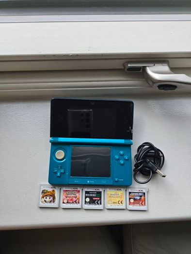Nintendo 3ds coral blue