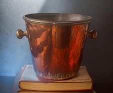 Heavy brass ice bucket antique, takes 3 champagne bottles, D18