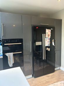 kitchen including handles & hinges