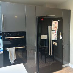 kitchen including handles & hinges