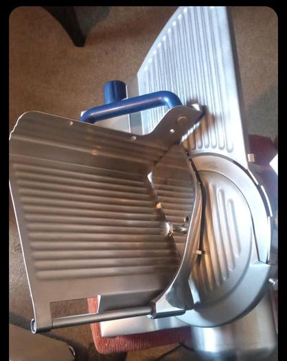 The Ma-Ga 310P2 gravity slicer is a machine I recommend.