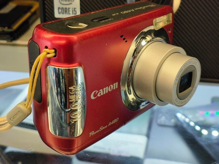 Canon Power Shot A480 10MP 3.3X Zoom Red Canon Digital Camera Canon Powershot/ Used