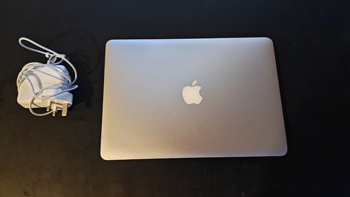 Macbook Air 13" 2014 A1466 | New Battery | I5 | 4gb Ram | 128gb Ssd | Big Sur
