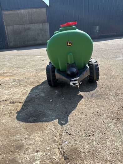 John Deere kids slurry tanker