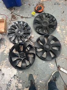Tesla Y 19 inch hubcaps