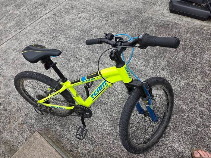 Boys bike