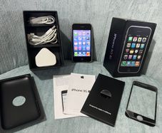 iPhone 3GS box set vintage collectible