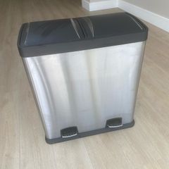 Double bin