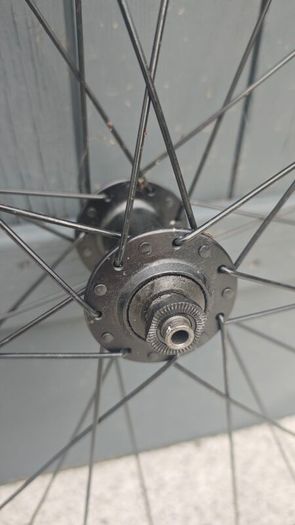 Shimano WH-RX010 - front wheel