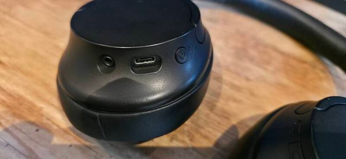 Sony over-ear bluetooth headphones