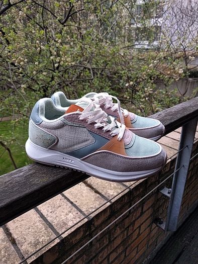 Hoff sneakers (brand new)