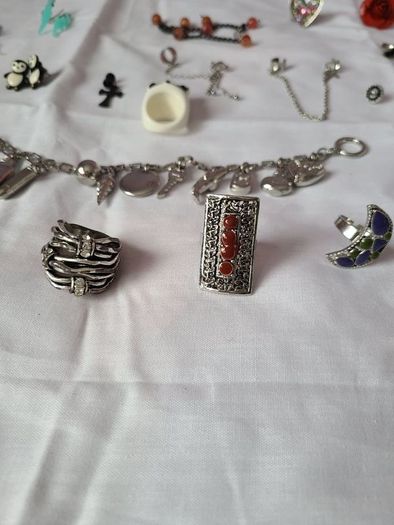 jewelleries 1 euro each or 50 euro for all