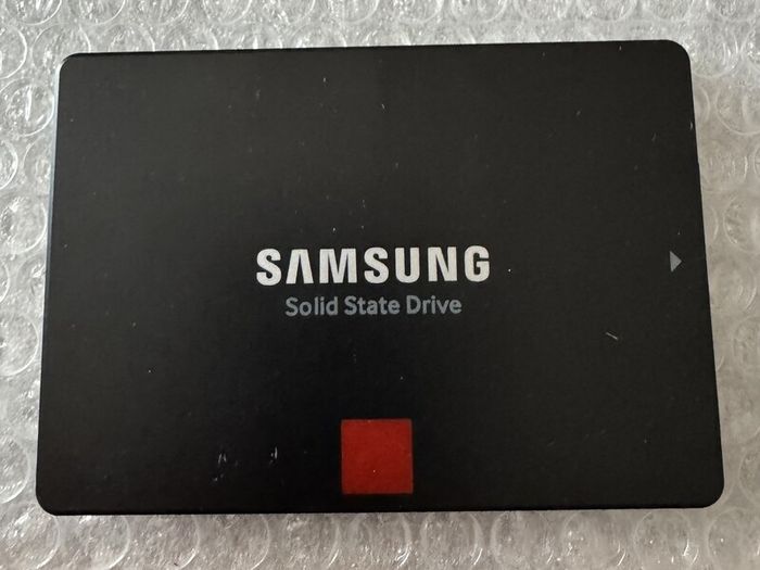 Samsung 860 PRO 512GB SATA SSD High Performance Solid State Drive 2.5 inch