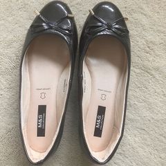 M&S leather navy pumps