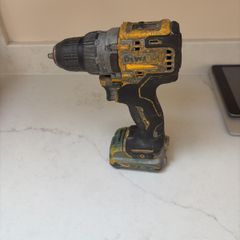 Dwalt Drill & Battery