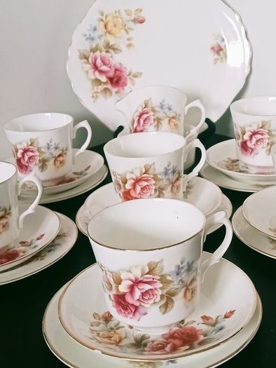 Arklow  Pottery Tea set