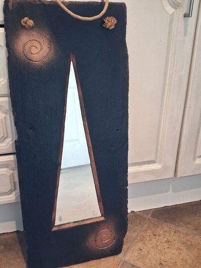Slate effect mirror