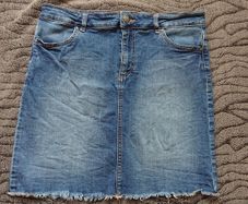 Pieces Skirt. Size 12
