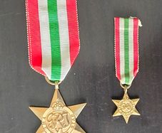 WW2 British Army Italy Star + miniature