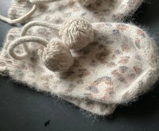 river island animal print mittens