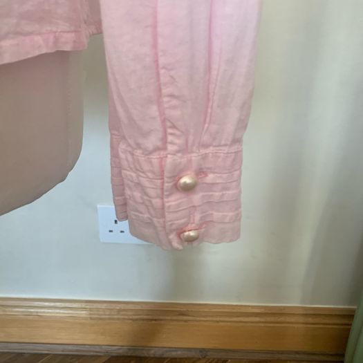 Vintage style pink blouse. Size M