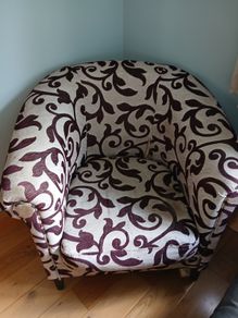 Tub chair