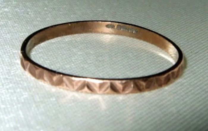 Vintage Hallmarked 9k Rose Gold Geometric Ring