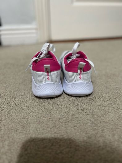women white Trainers with pink (UK-5/EU38)