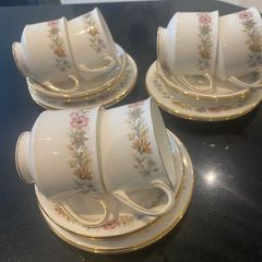 Royal Albert Belinda 18 piece tea set