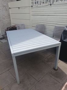 Garden Table - extendable