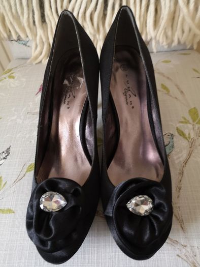 Lunar dressy black court shoes with matching bag, BNIB
