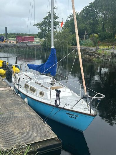 Achilles 24 Fin Keel Sailing Cruiser