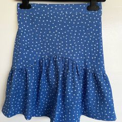 Knee length skirt age 10-11