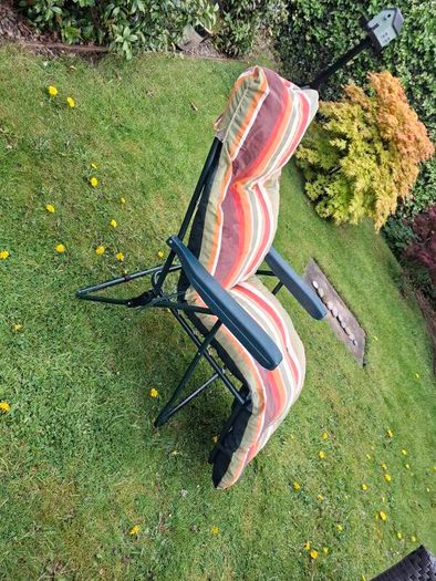 sun lounger
