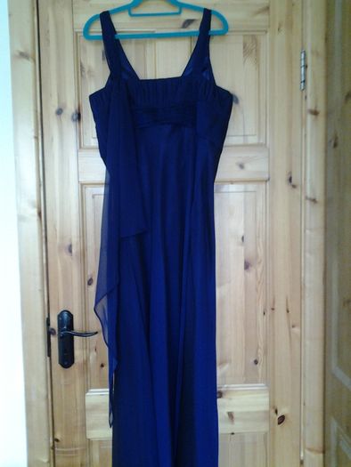 Dress (Debs) make a offer