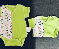 Cotton Baby Vests 0-3 and 2-4 months