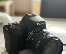 Canon EOS 250D (& 2 lenses, 3 batteries, charger)