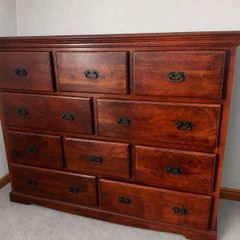 Large 11-Drawer Chest / D