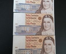 1994 Ireland Five Pounds Banknotes