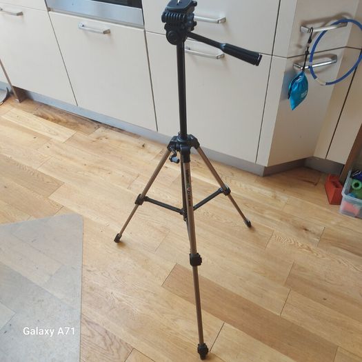 camera tripod stand