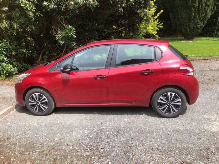 Peugeot 208. NCT 05/27